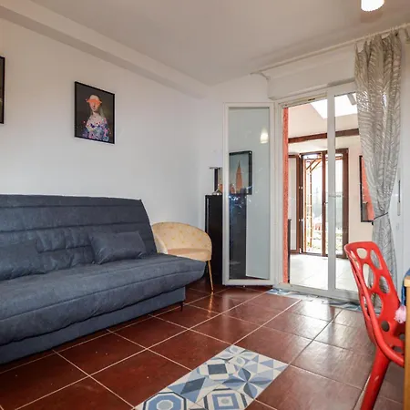 Ferienhaus 2 Bedroom Lovely Home In Prunete