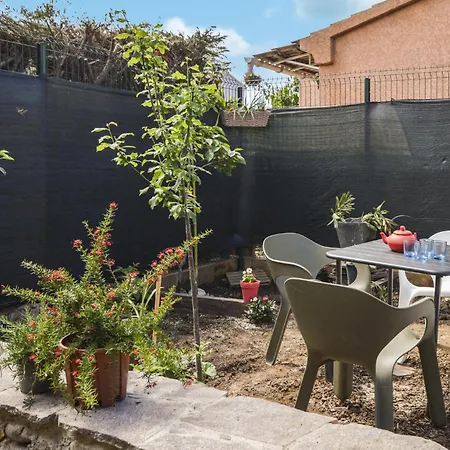 2 Bedroom Lovely Home In Prunete Casa vacanze *